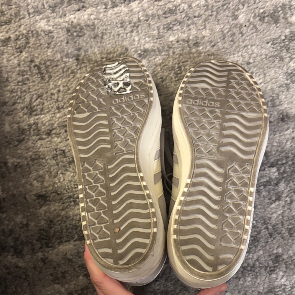 Adidas Light Gray Gazelles - Picture 5 of 6